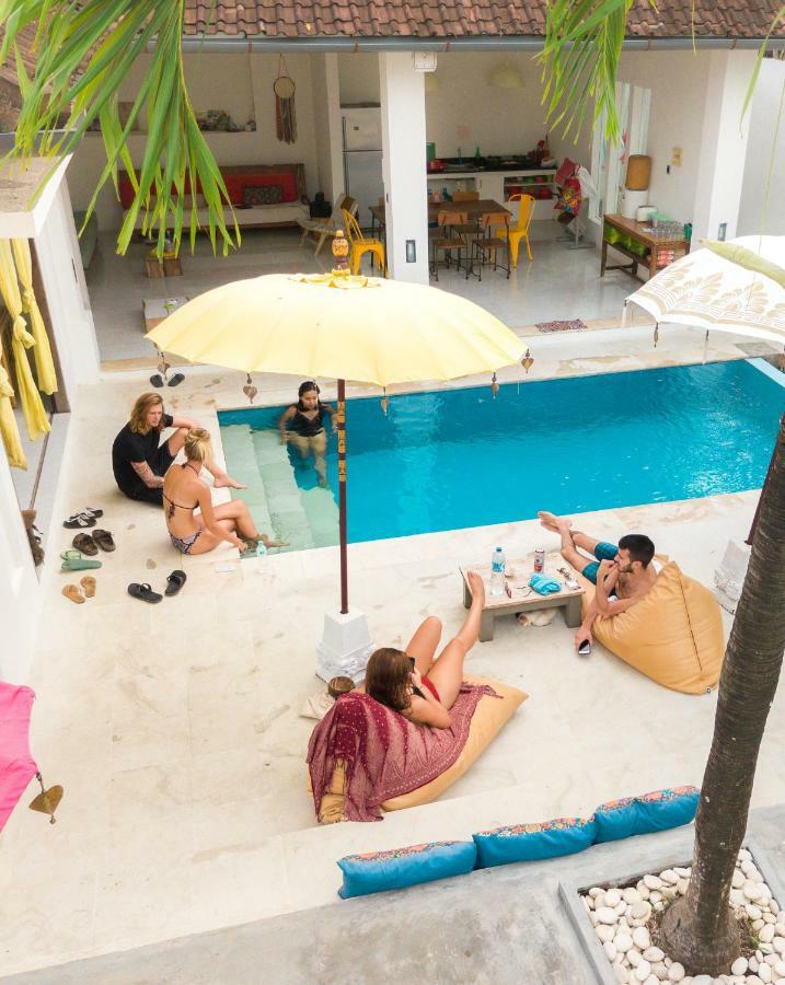 La Boheme Canggu Hostel Bagian luar foto